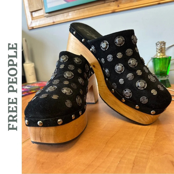 Free People Claudia Wooden Platform Clogs Black Suede Metal Detail Size 41 - Picture 3 of 7